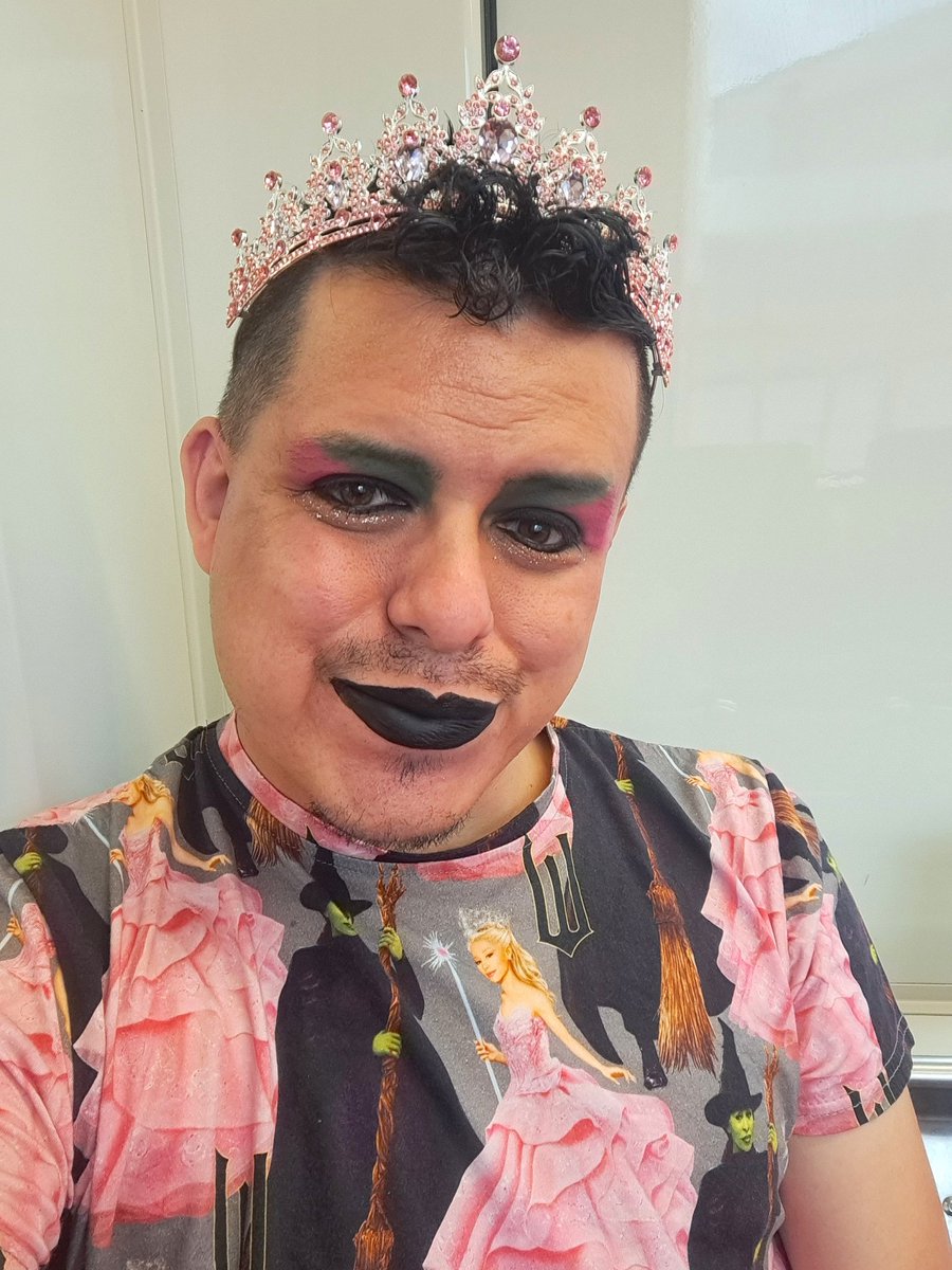 ChillyBoyYT's tweet image. Feeling Wicked at SDCC Day 4!
#SDCC #SDCC2025 #SDCC25 #Wicked