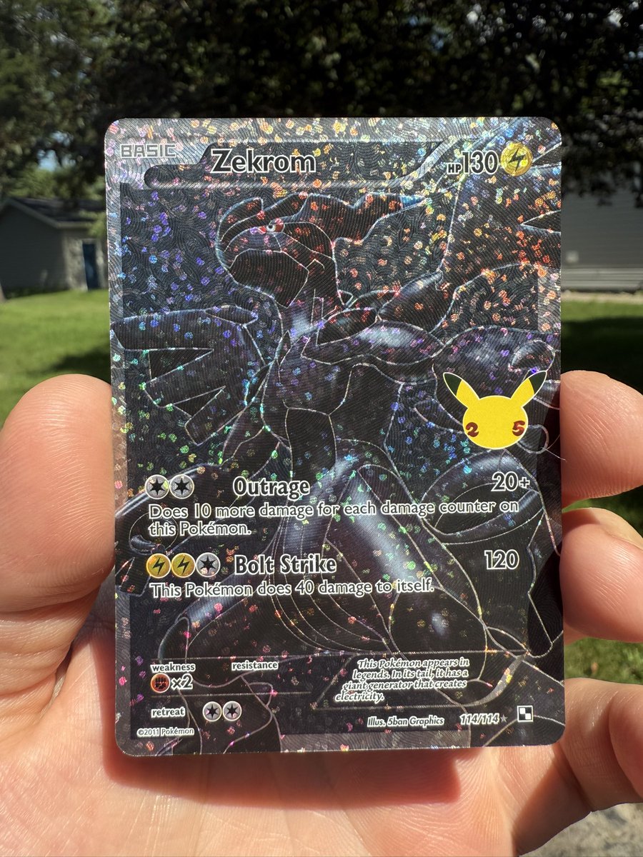 LlcPickaxe's tweet image. 🚨FREE Pokemon Card🚨
Retweet to WIN
Winner picked 8/1
