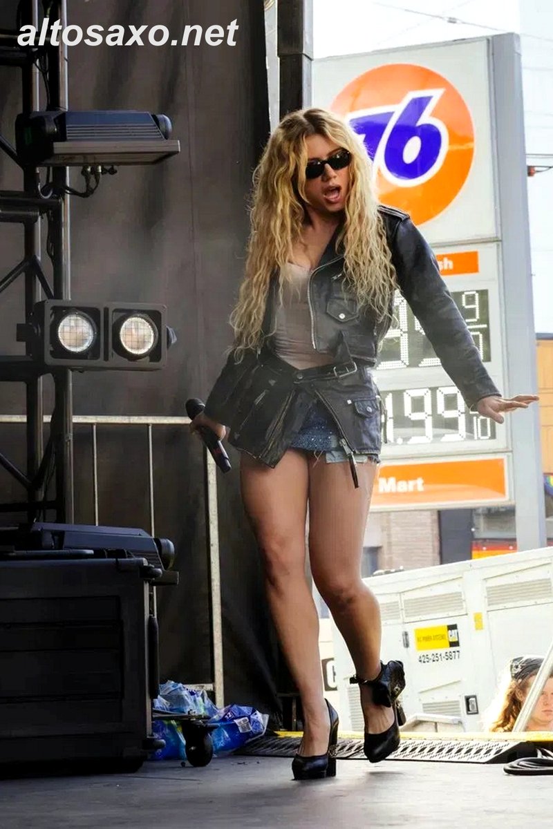 AltosaxoMusic's tweet image. Slayyyter performs at Capitol Hill Block Party 2025 in Seattle on July 19, 2025.
ALTOSAXO Music Apparel
altosaxo.net