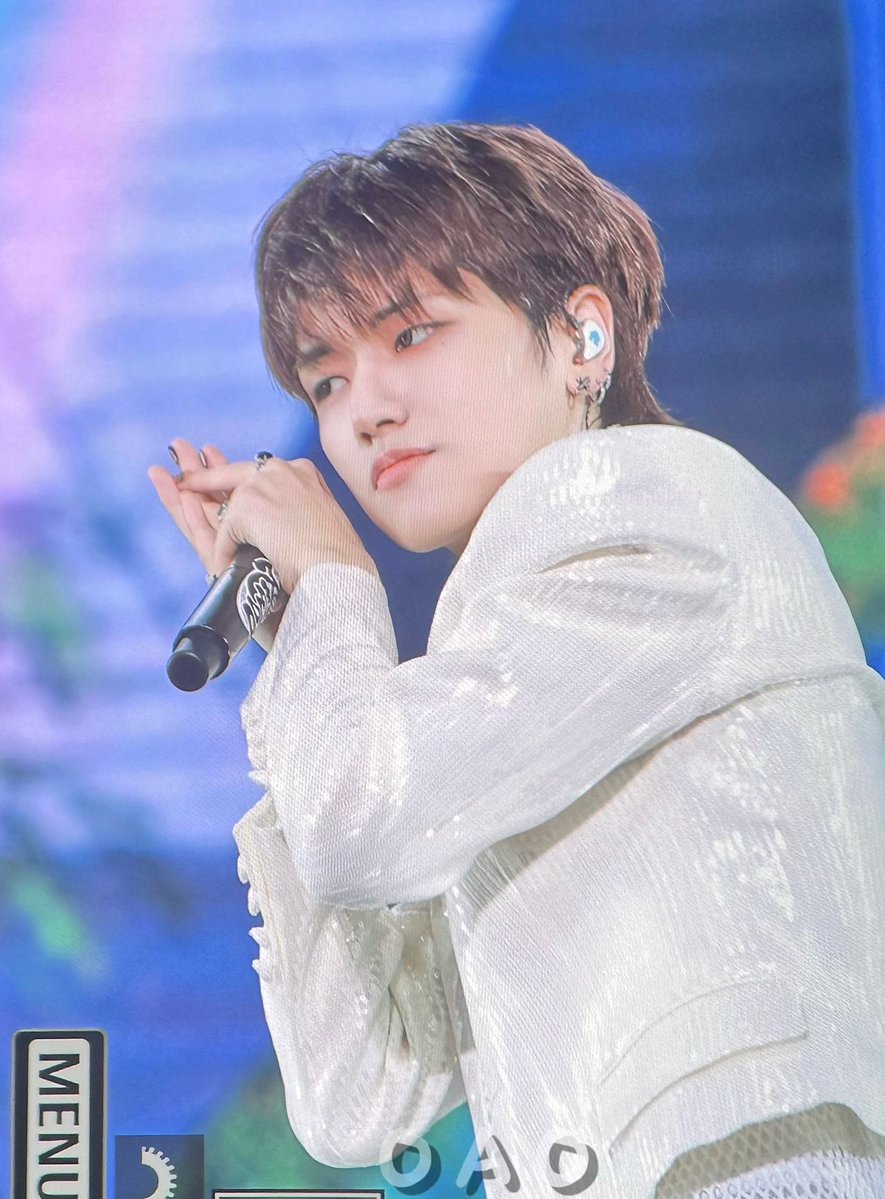 TRINEXTD00R's tweet image. he looks so gorgeous and ethereal..our ringjanim 🤌