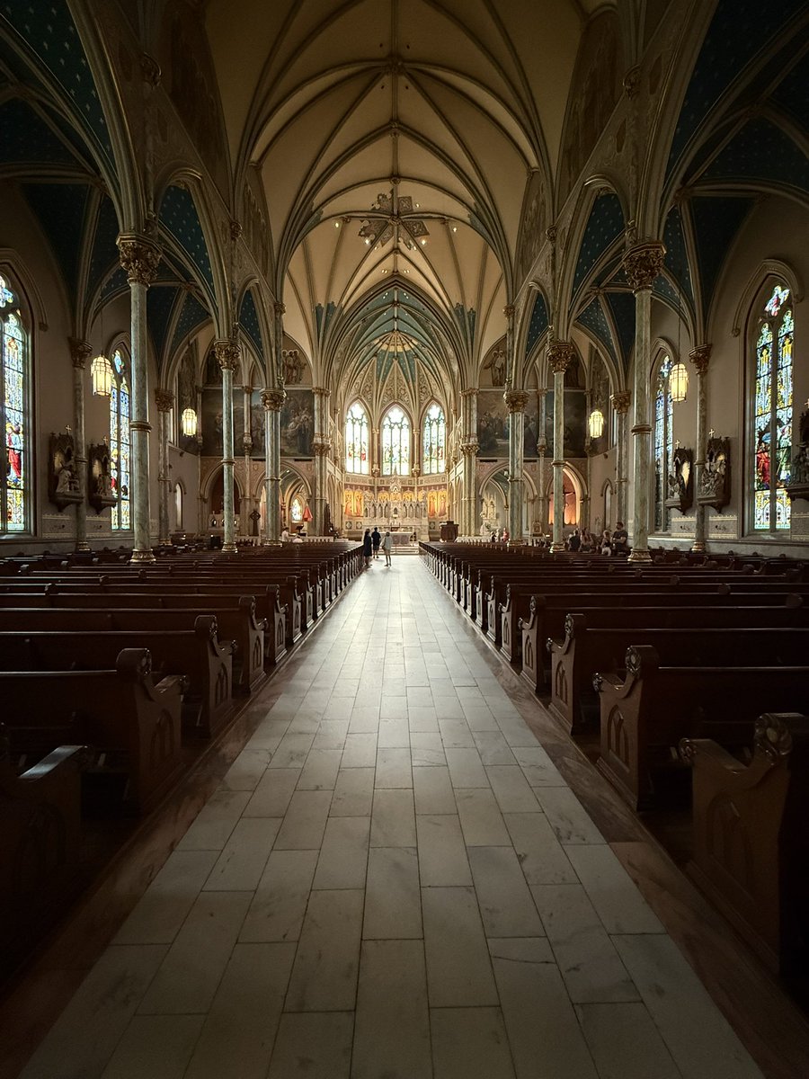 elDapperDad's tweet image. It’s not just the Church Christ established, it’s a piece of heaven on earth.
Thanks be to God 🙏
The Cathedral Basilica of St. John the Baptist in Savannah, Georgia.