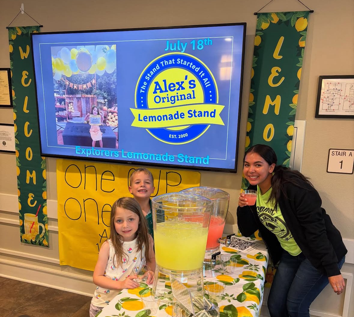 AlexsLemonade's tweet image. Stand shoutout! 📢🏕️
The Summer Adventure Club campers at @primrosegardenoaks had a blast hosting their lemonade stand! Together, these kids took a stand against childhood cancer.
Visit our link in bio to explore the many ways you can get involved in our mission to end…