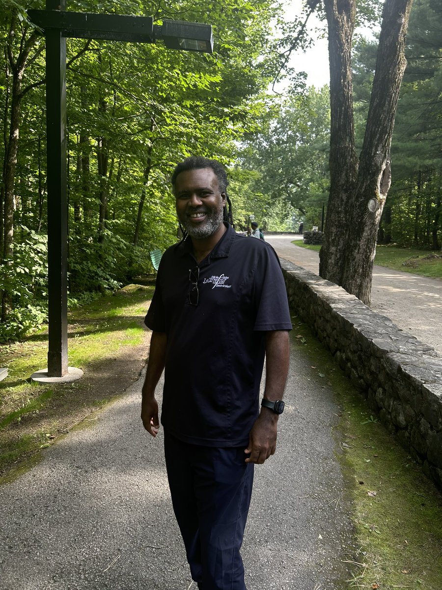 abdi_bileh's tweet image. Aujourd’hui, direction le sentier Lac Pink – réputé difficile.
Mais quand on vise les sommets, on ne choisit pas les chemins faciles. 😅
À suivre… si je survis à la montée! 💪🏾🥾