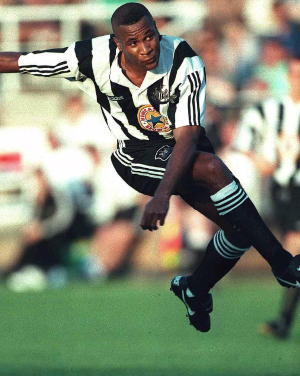 thisisnagy's tweet image. #OTD in 1995, Les Ferdinand grabbed his first two goals for #NUFC in a 3-1 win at Rushden & Diamonds, while David Ginola made his debut in a Newcastle United shirt - resulting in a serious questioning of sexuality across Tyneside.