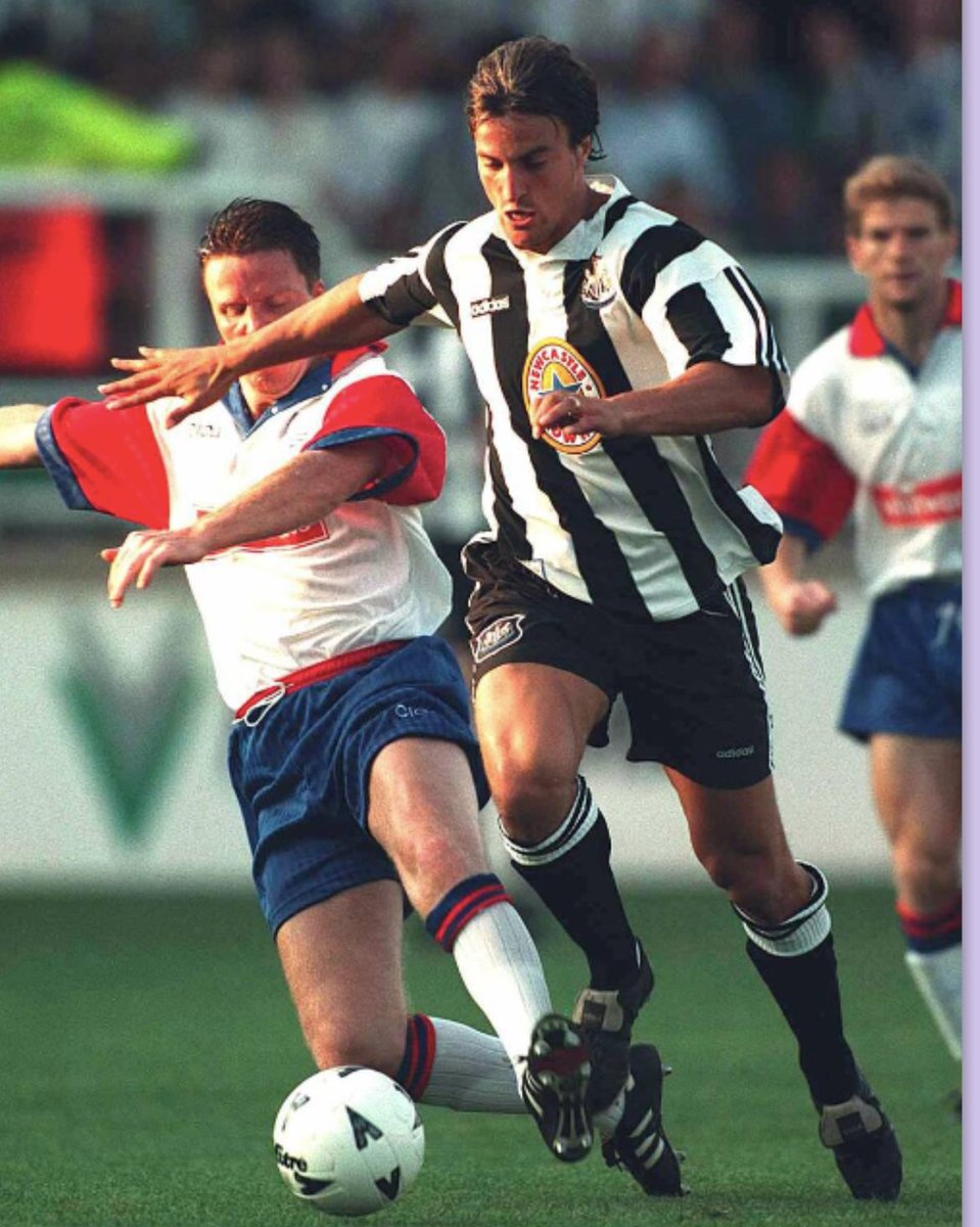 thisisnagy's tweet image. #OTD in 1995, Les Ferdinand grabbed his first two goals for #NUFC in a 3-1 win at Rushden & Diamonds, while David Ginola made his debut in a Newcastle United shirt - resulting in a serious questioning of sexuality across Tyneside.
