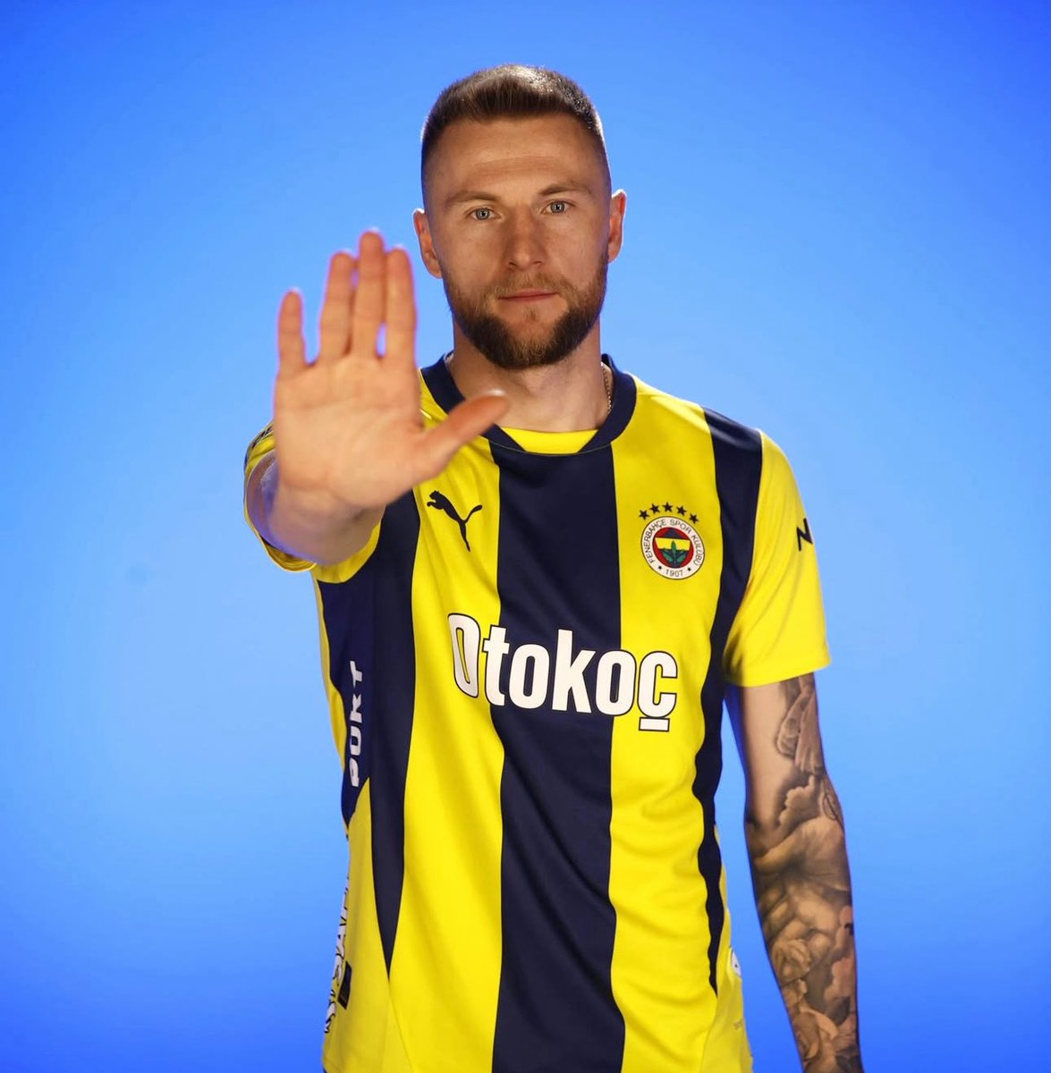 PSG_Report's tweet image. 🚨🥈| JUST IN: PSG and Fenerbahçe have reached an agreement for Milan Škriniar (30) for a fee worth € 12M + add-ons. The defender is set to sign a 4-year contract at the Turkish club. @RomainCG75