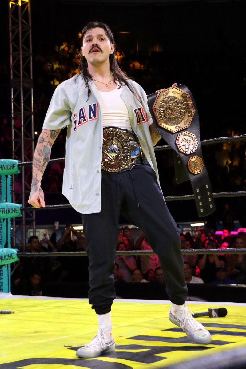 DomMysterio35's tweet image. KING OF THE LUCHADORES 👑😈