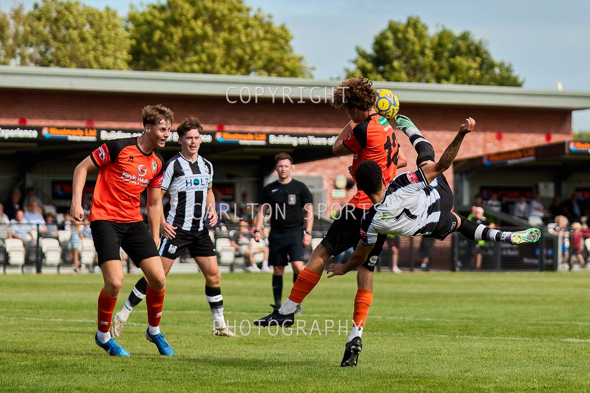 🍒 Simon Carlton🍒 (@simon_carlton) on Twitter photo <a href="/WimborneTownFC/">Wimborne Town FC</a> 4 <a href="/rocks1883/">Bognor Regis Town FC</a> 1. A good win for th home side against a young committed Bognor side. Full album here … carlton-photography.com/Sport/Football… <a href="/WimborneTownFC/">Wimborne Town FC</a> 4 <a href="/rocks1883/">Bognor Regis Town FC</a> 1. A good win for th home side against a young committed Bognor side. Full album here … carlton-photography.com/Sport/Football…