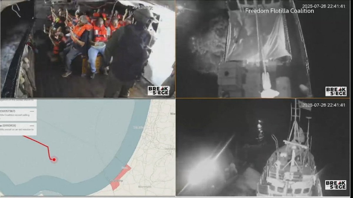 Les soldats israéliens sont à  bord du #Handala.
Soutien à  tout l'équipage, face à  cette armée de genocidaires. 
#AllEyesOnHandala 
#AllEyesOnGaza