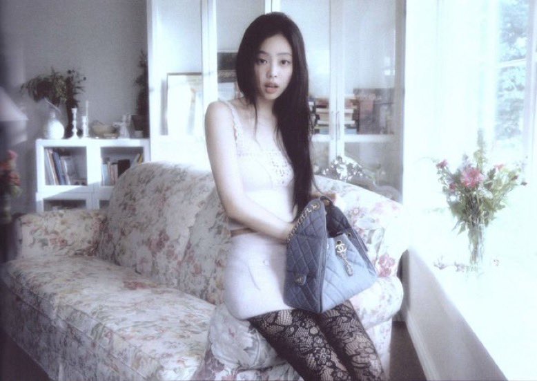 Whoop_sie's tweet image. zen..