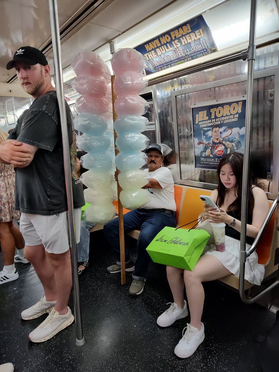 percy_gryce's tweet image. Subway portrait