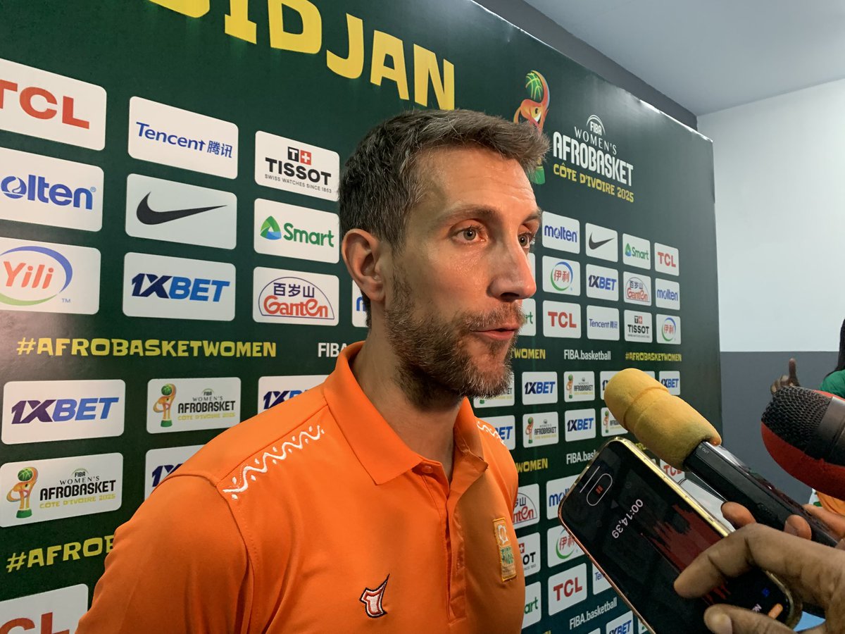 iam_Ayo's tweet image. Côte d’Ivoire Head Coach… in the mix zone.