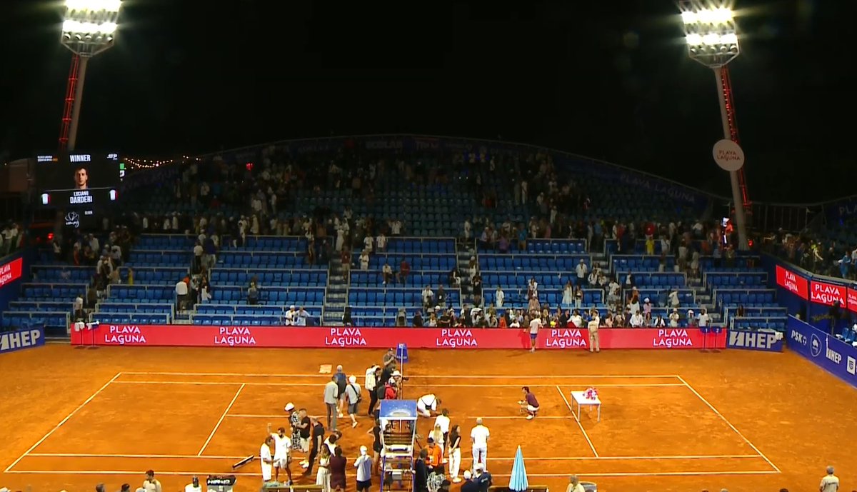 Stroppa_Del's tweet image. Luciano Darderi wins his 2nd title in a row (Bastad, Umag) beating Carlos Taberner 63 63, what a mid-summer season for him, moves up to nr35 in the live ranking.
And that's it folks, the ATP main tour clay season is over for 2025. 😞
