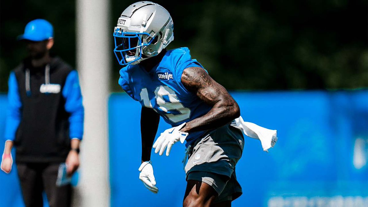 DetroitJoeChapp's tweet image. "It's always nice to see, not like a duplicate of me but you kind of can yourself in a young guy," St. Brown said. "Drafted late, wants to make the team, is doing everything he can to make the team, is making plays, competing."
Amon Ra St.Brown on Dominic Lovett
📸 Jeff Nguyen…