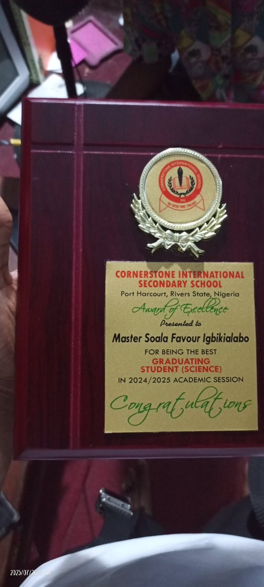 144_soala's tweet image. Something Great !!
Today was my graduation and I bagged the Best Graduating Student for the Class Of 2025 we thank God for the opportunity.
You dream.... then you achieve
Tech and School. ❤️
I'm now going into another phase of life outside Secondary School.