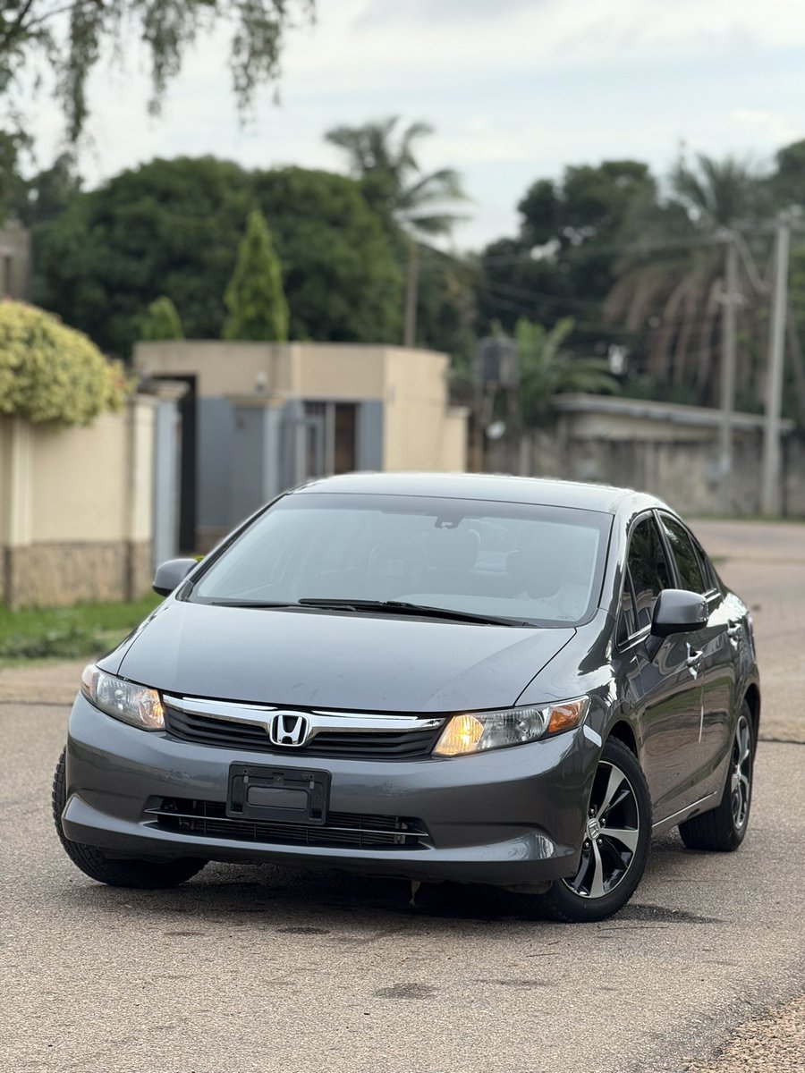 ahmerdrufae's tweet image. FOREIGN USED HONDA CIVIC 2012 MODEL
PRICE 10.3M
LOCATION KADUNA
CALL 08069061164