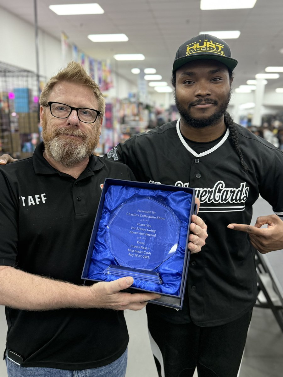 CCS_Atlanta's tweet image. DAY 1 was pure VANGUARD energy — 82 players brought the grassroots grind!
Major props to Crow’s Nest @crowtrickster and @slayercards for uniting the Vanguard fam!
💰 The pot’s heating up, and congratulations to our top 16. Who will claim the $6,000 glory tomorrow?
See you on…