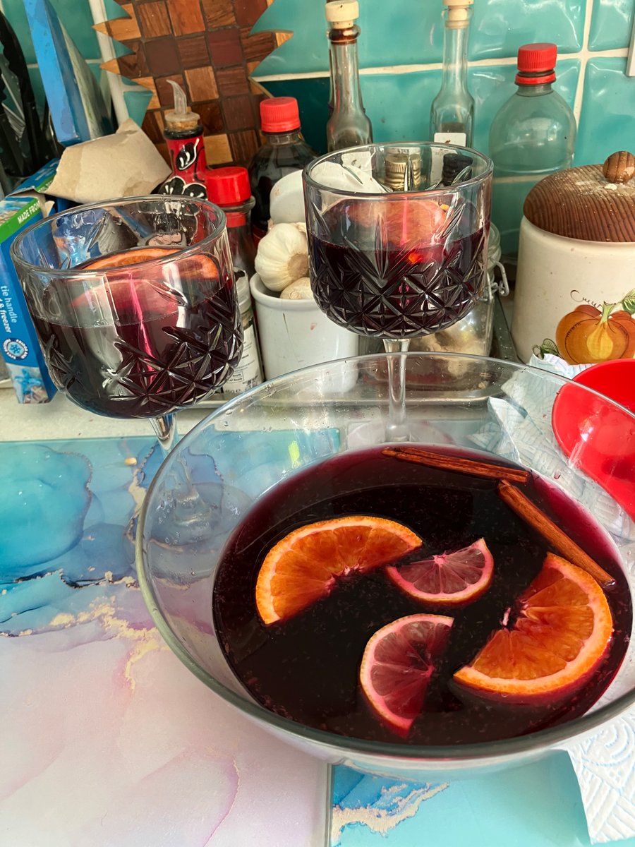 TheDevilof51361's tweet image. Sangria “ ole la”