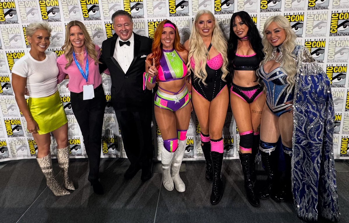 wowsuperheroes's tweet image. Paramount Global Season 4 of WOW was announced at San Diego Comic Con at special panel hosted by celebrity broadcaster Sibley Scoles. 🔥