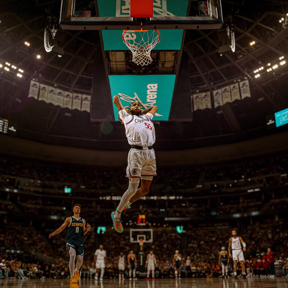 <a href="/TheRea1DJones/">Derrick Jones Jr.</a> 🤩