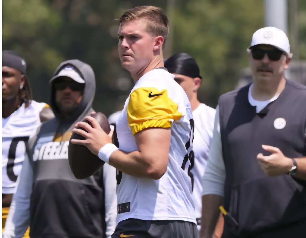 BoMarchionte's tweet image. Chosen One: Steelers Will Howard as Support Early in Camp by Fans
college2pro.com/climbing-the-m…