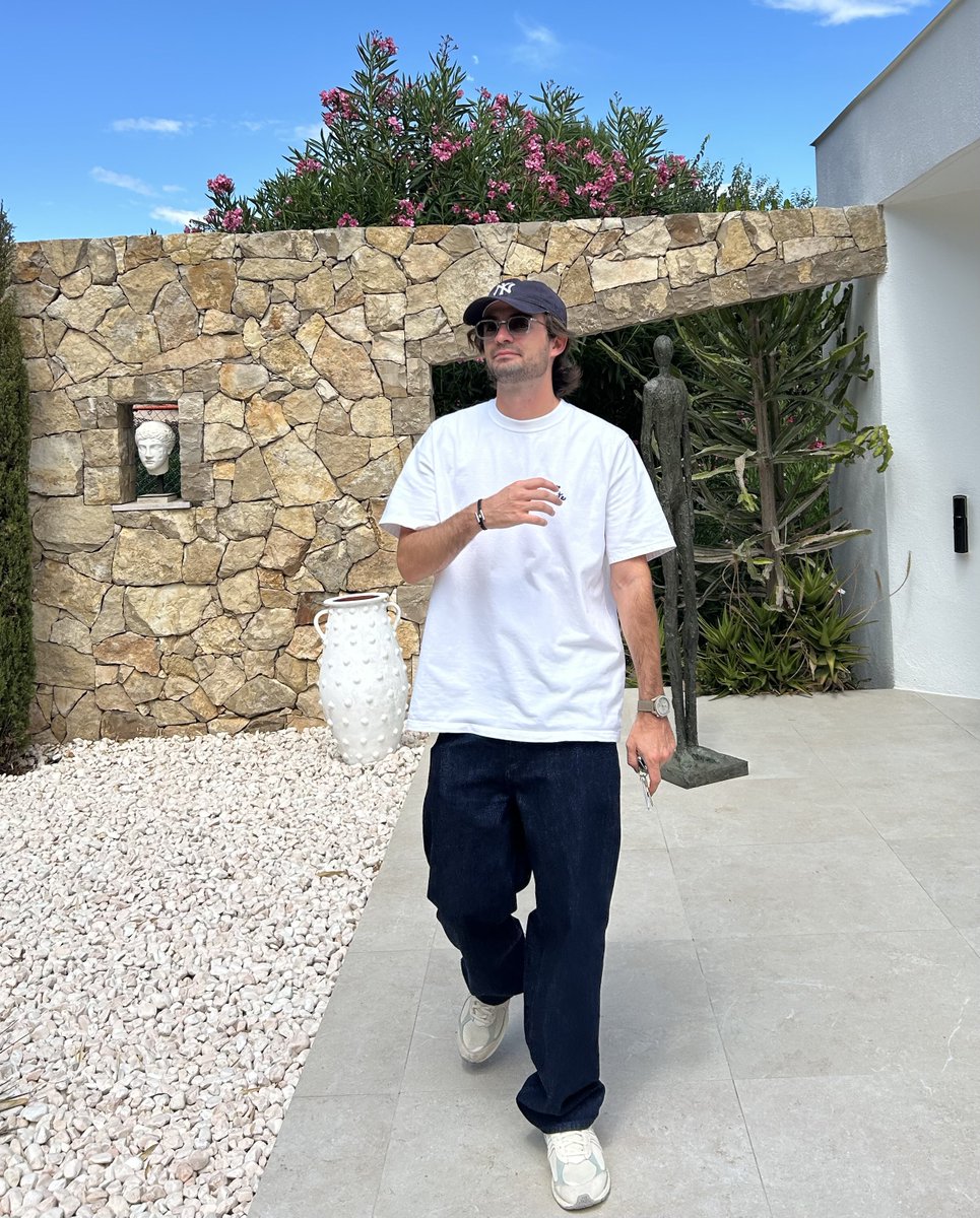 nics_off's tweet image. i’m so sidelined on $pengu & $rekt
at least i’m enjoying french riviera summer