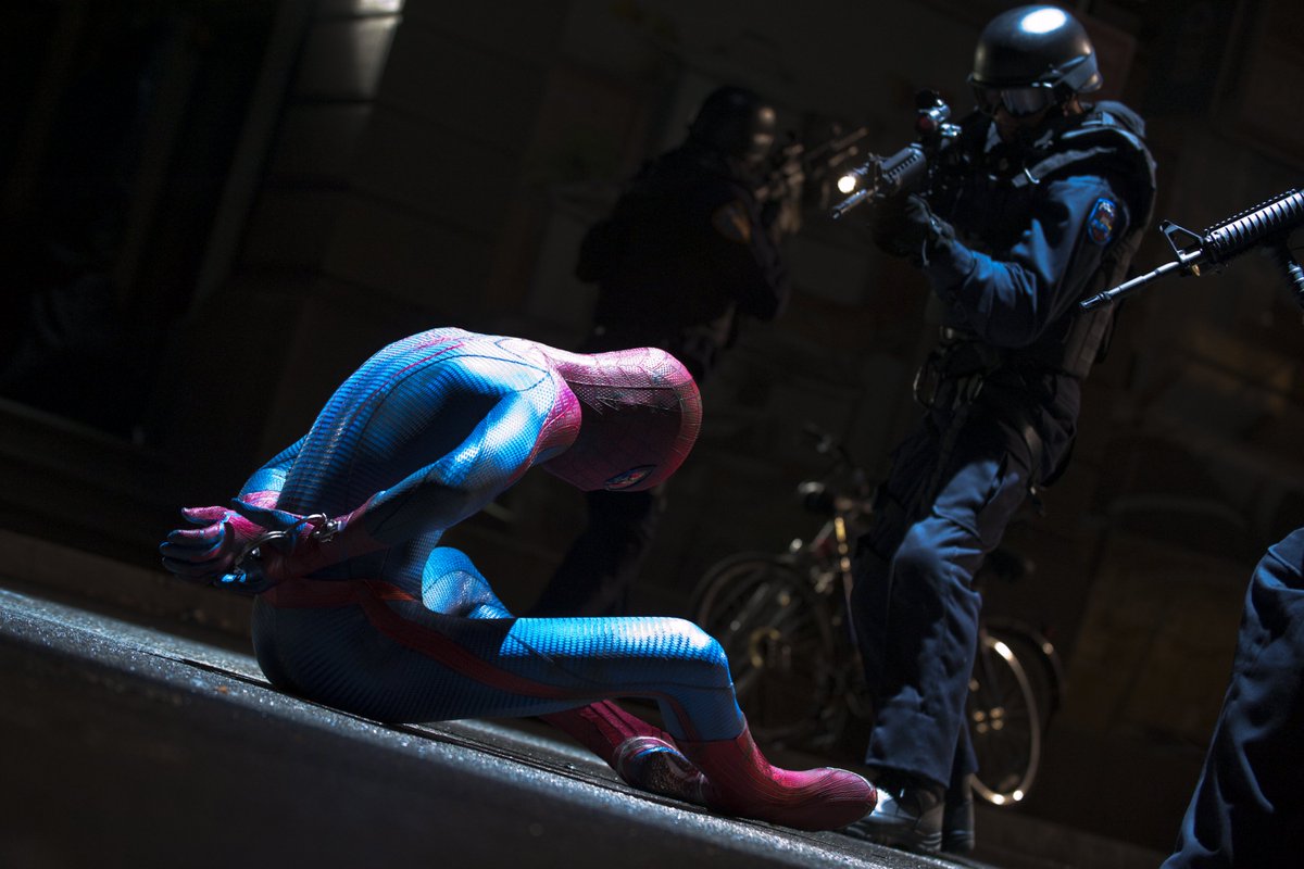 UnchartedRobbie's tweet image. Me encanta esta imagen de Amazing Spider-Man (2012), los colores, la composición, todo. Finalmente, encontré el still en la mejor calidad posible 🕷️