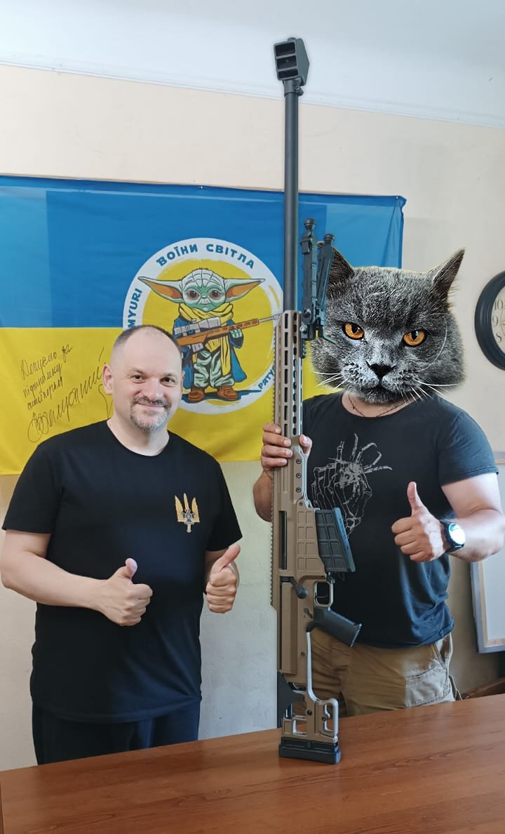 Y_Chornomorets's tweet image. ⬇️ More and more of our people are going to Pokrovsk, we are trying to provide them with everything they need.
Firstly, this is replenishment with sniper equipment - we are checking to make sure that there is a complete supply from rifles to cartridges.

Secondly, each sniper…