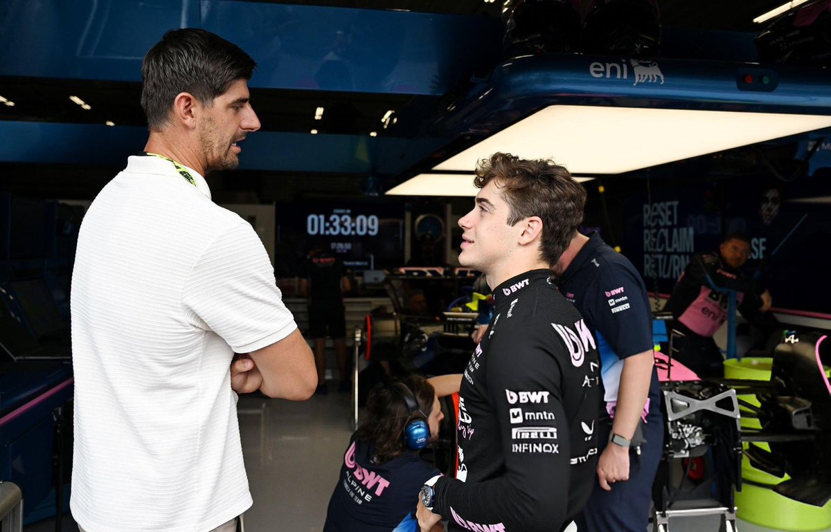 FormulaArgOK's tweet image. 🇧🇪🇦🇷 | Franco Colapinto junto a Thibaut Courtois en el box de @AlpineF1Team
#F1 #BelgianGP
