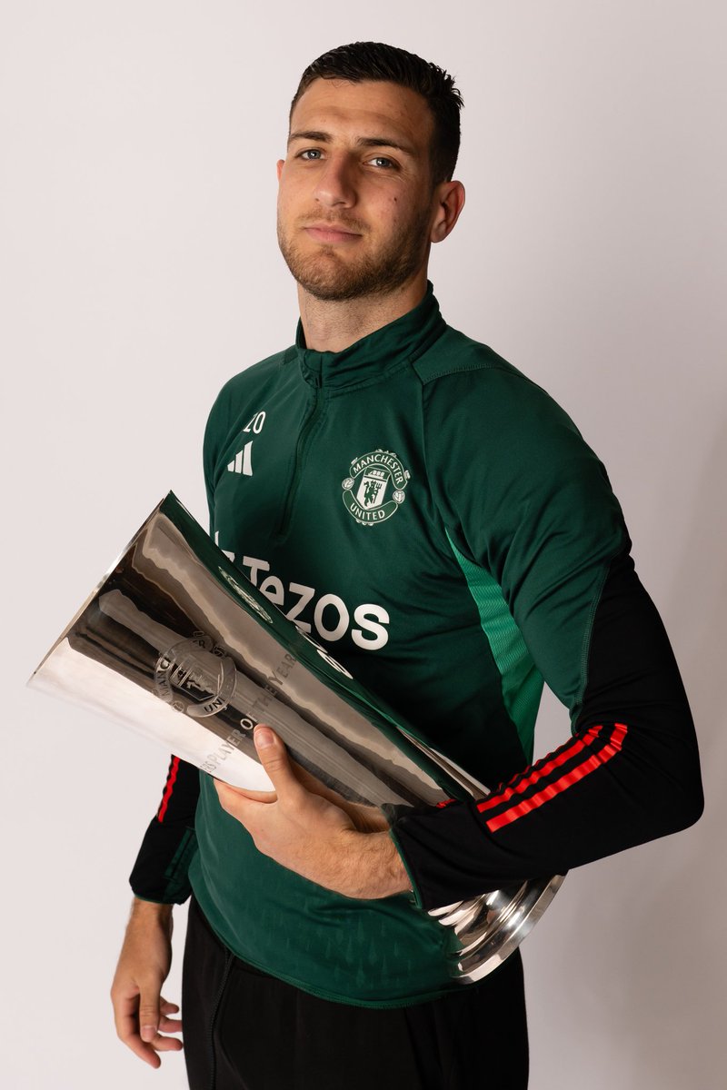 Yanited Reds ♥️ tweet media