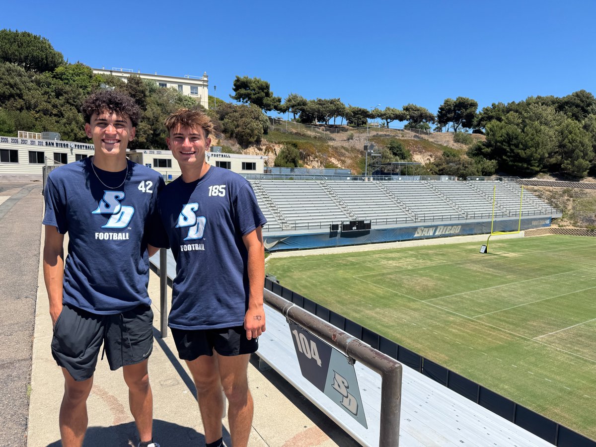 Matteo_lortie18's tweet image. Thank you @USDFootball football for a excellent camp yesterday! Loved working with @CoachNFulton to elevate my game and compete! @harper_ct was a beast!!
@mmcgli1 @madbacker56 @BrandonHuffman @KTPrepElite @PGregorian @LHSCOWBOY_FB