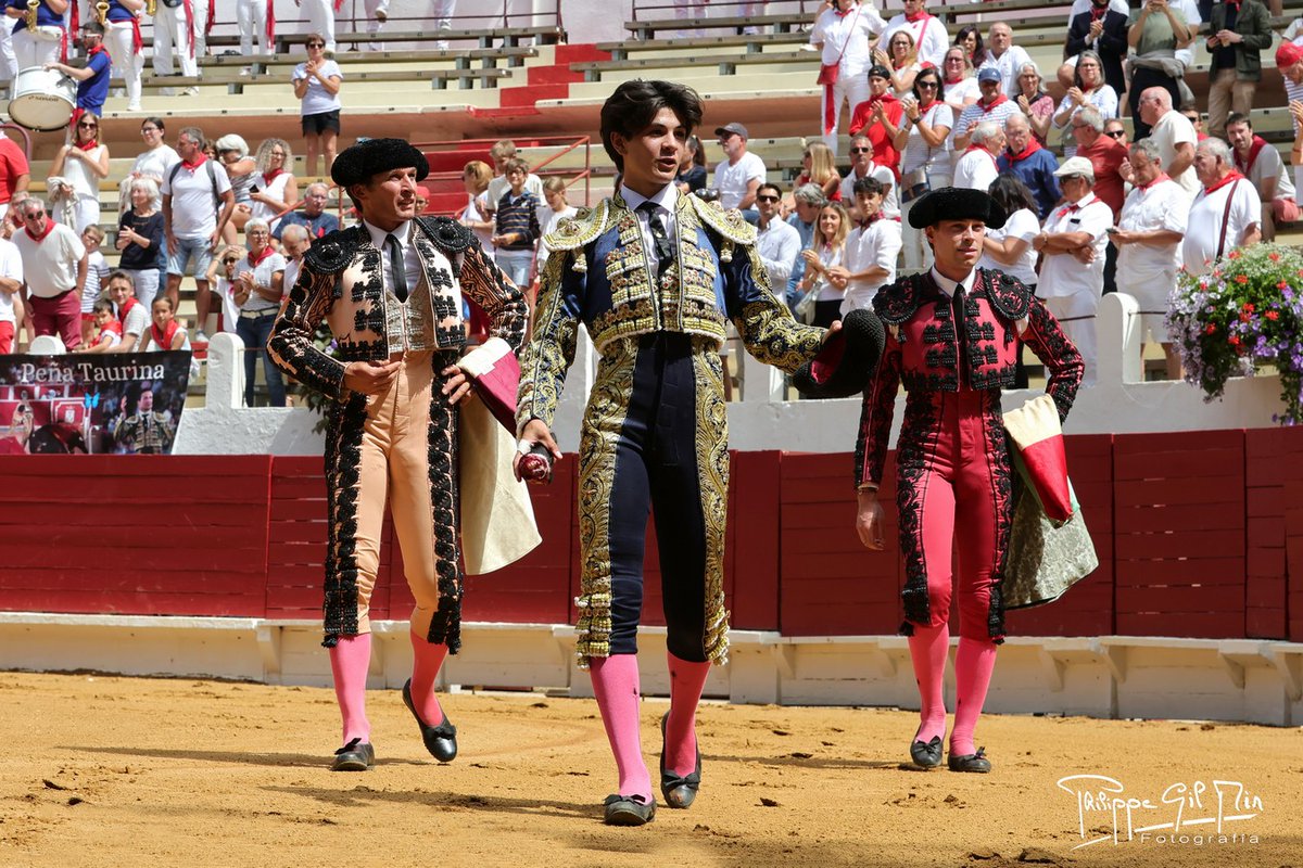 📝 CRÓNICAS

👉 Clovis corta una oreja en Saint-Vincent de Tyrosse
chicuelinasytafalleras.com/cronicas/clovi…