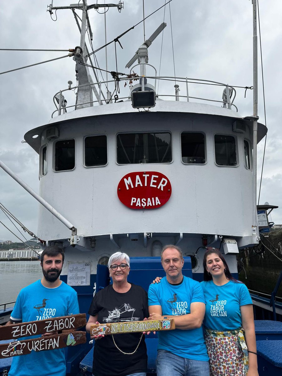 🆕 Merkataritzako zuzendari Izaskun Gómez Pasaiako Itsas Zaindari - Mater proiektuaren pintxo-pote solidarioan izan da. Ekimen horren helburua da ohitura iraunkorrak irakastea eta gizartea Ingurumenaren aldeko borrokan inplikatzea.
 __ 

🆕 La Directora de Comercio, Izaskun