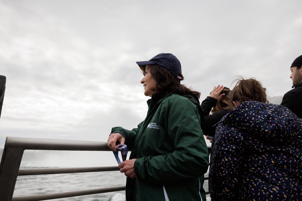 Governor Kathy Hochul tweet media