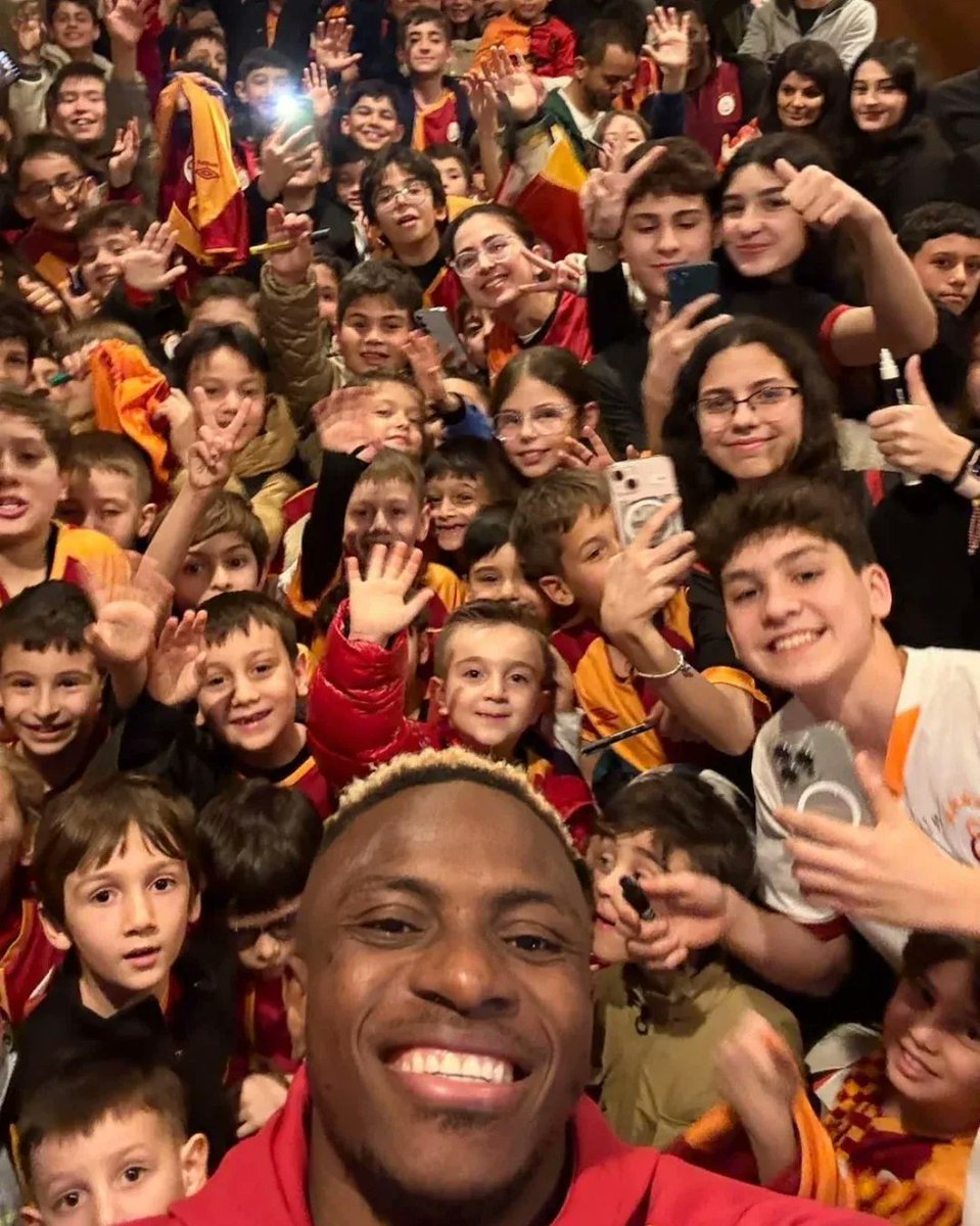 🟡🔴Galatasaray'a gönül vermiş dostlar ile takip ediyoruz 

➡️TAKİP ET
➡️GT YAZ
➡️RT YAP 
➡️BEĞEN

𝐓𝐀𝐊İ𝐏 𝐄𝐃𝐄𝐍𝐄 𝐀𝐍𝐈𝐍𝐃𝐀 𝐆𝐄𝐑İ 𝐃Ö𝐍ÜŞ 𝐘𝐀𝐏𝐈𝐘𝐎𝐑𝐔𝐌.