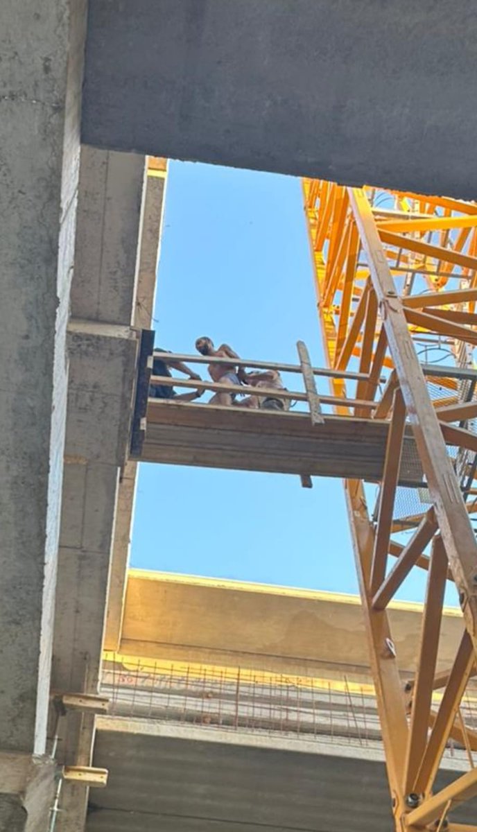 על מנוף בכפר יונה: שוטרי מחוז מרכז לכדו את המחבל מהפיגוע בשרון <a href="/N12News/">החדשות - N12</a>