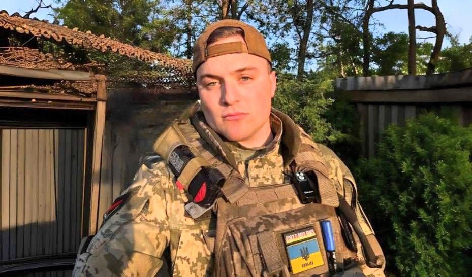 OlenaRohoza's tweet image. ❗️ 👀 🇩🇪 A representative of the German pro-Russian AfD party secretly fought as a volunteer in the Ukrainian Armed Forces against Russia.
📰 22-year-old Tim Schramm, deputy head of the district branch of the far-right "Alternative for Germany" party in Wuppertal, served in…