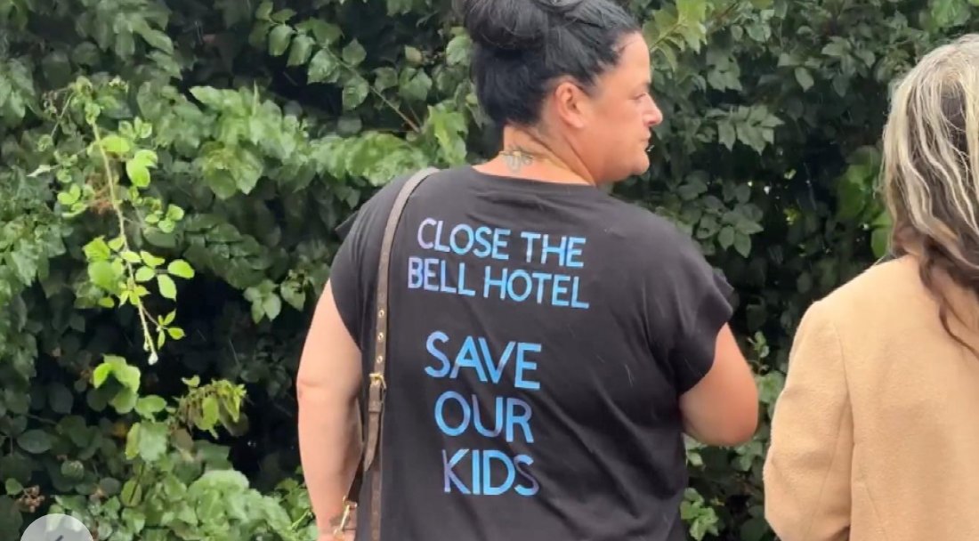 Long before migrants landed in Epping there were about 1500 registered sex offenders living in Essex. Did she get of her lazy arse and walk around in a T-Shirt with that on?