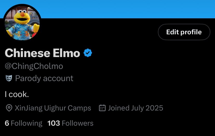ChingCholmo's tweet image. Elmo now have over 100 friends at his “factory”. I love you all