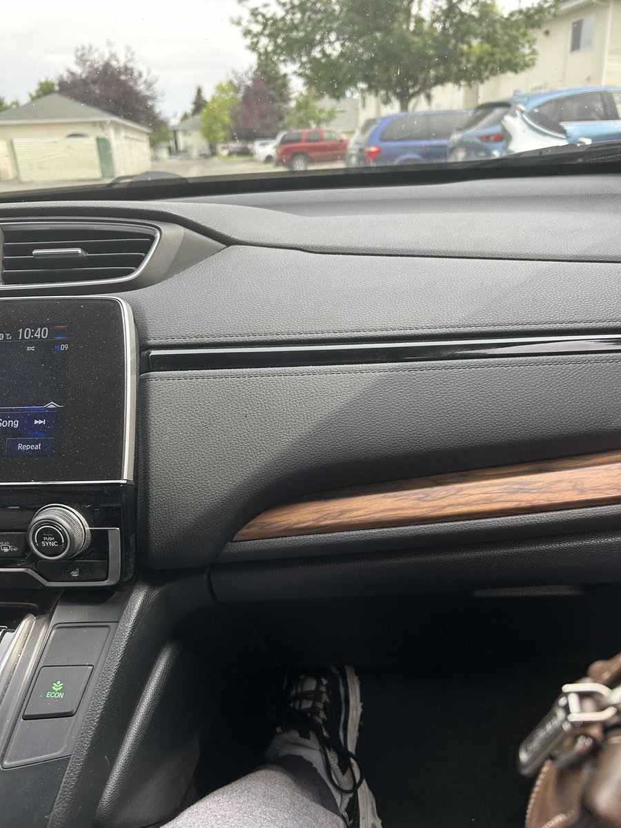 Daflippityflop1's tweet image. Yep, im in the car. I wanted some fresh air. Still not wearing a bra 😂