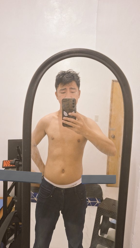 Chinitoyohan's tweet image. anyone from manila ? 🥵 i need collab sa mga newbies #altermanila #alternewbie