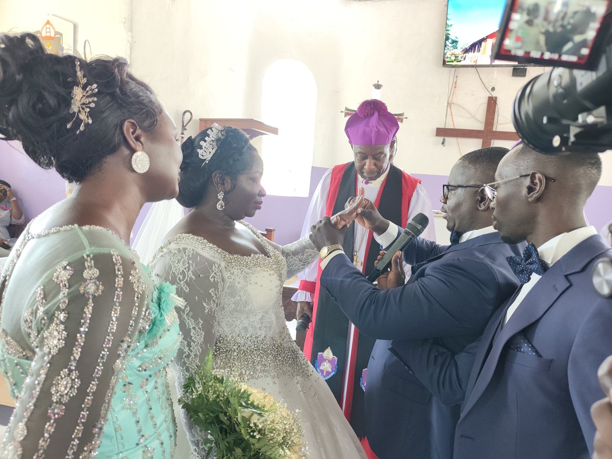 Archbp_COU's tweet image. I congratulate Mr. Sam and Mrs. Lydia Ecar on the wedding. I was pleased to officiate their wedding at All Saints Cathedral Boroboro, Diocese of Lango today.
This is my first couple to wed in Lango Diocese. I encouraged them to keep the testimony, to remain faithful, love and…