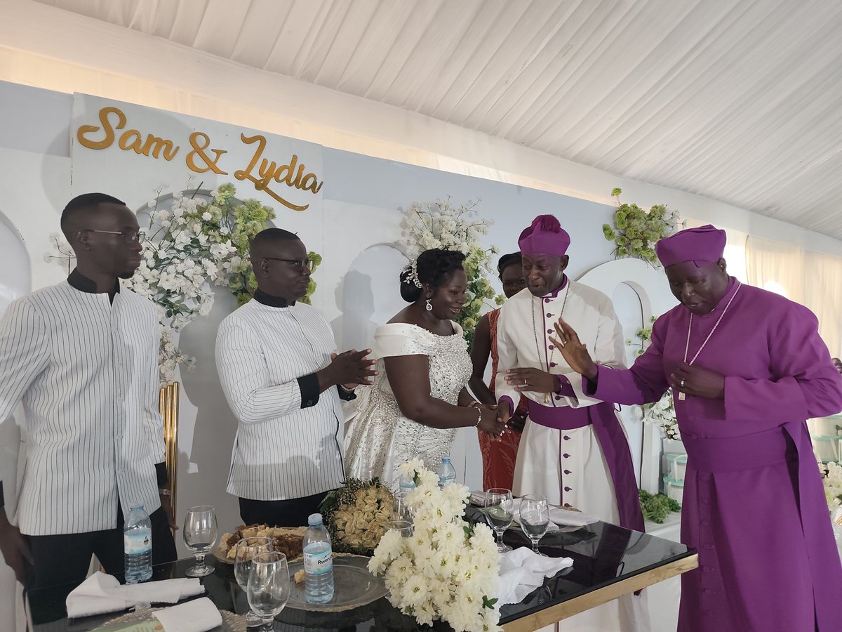 Archbp_COU's tweet image. I congratulate Mr. Sam and Mrs. Lydia Ecar on the wedding. I was pleased to officiate their wedding at All Saints Cathedral Boroboro, Diocese of Lango today.
This is my first couple to wed in Lango Diocese. I encouraged them to keep the testimony, to remain faithful, love and…