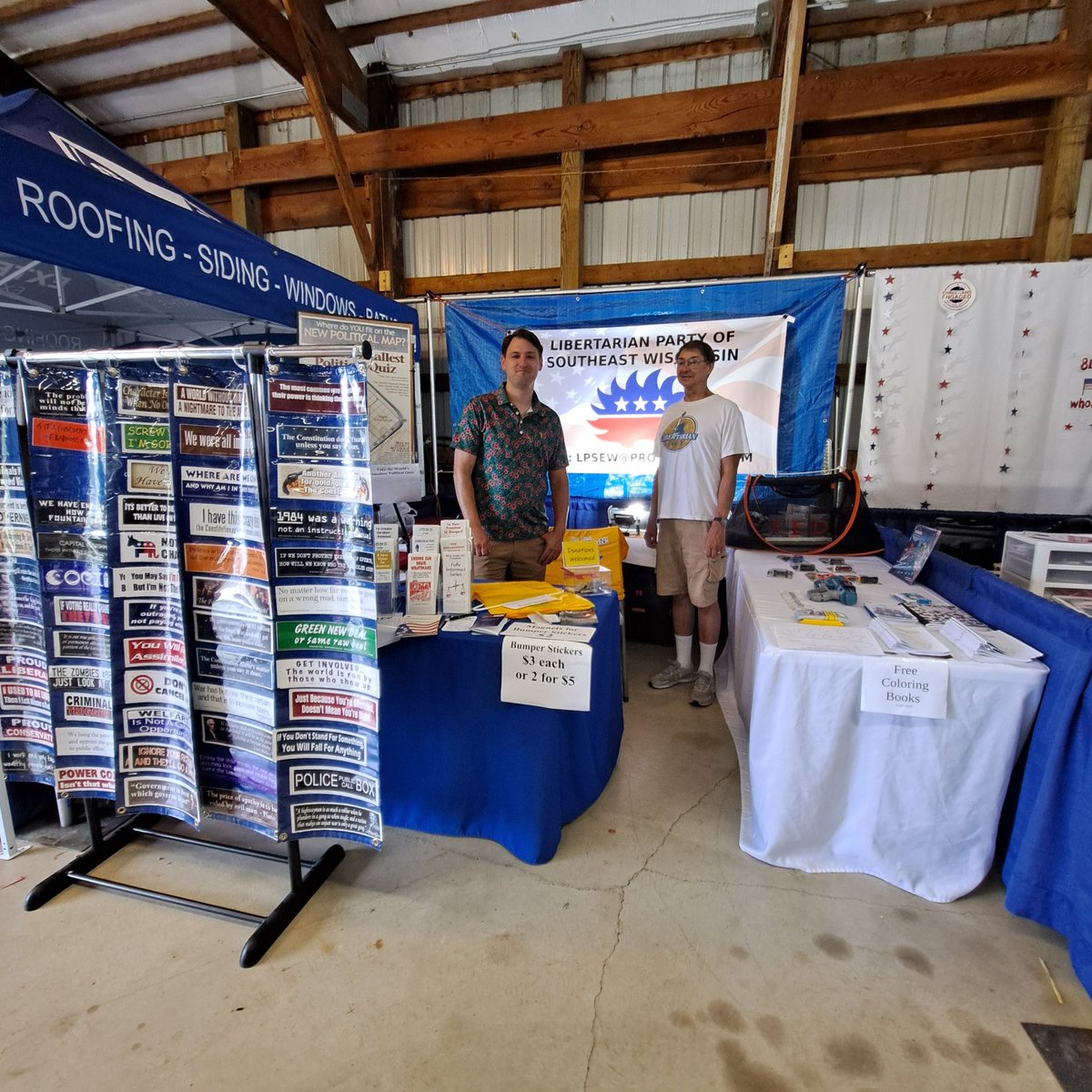 LPWICHAIR's tweet image. We&apos;re at the Racine County Fair 🗽 ✌️ 🦔