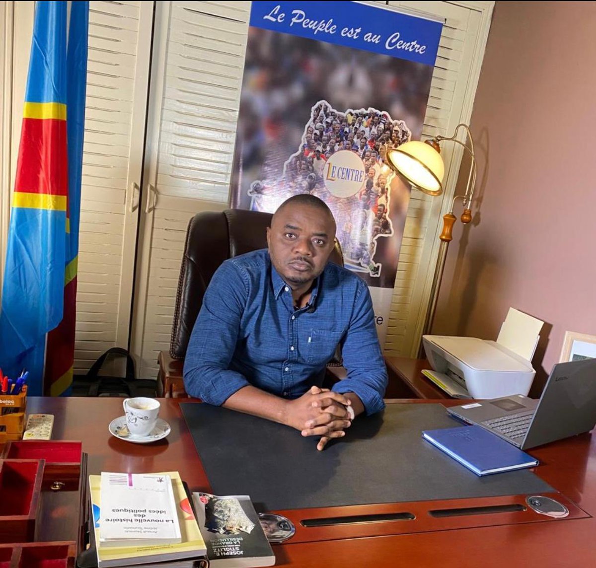 Ce compte certifié au nom du leader MARKETING de la rébellion pro-Rwandaise AFC-M23 ,qui tue,pille et vend l’honneur de la RDC notre pays à vil prix chez monsieur Kagame ,raconte des fadaises .Ces traîtres à la solde du Rwanda qui ont échoué dans leur projet macabre de consacrer