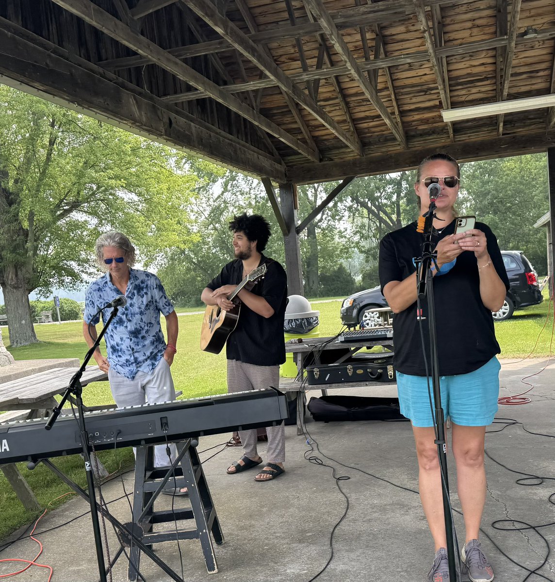 AlexRuff17's tweet image. Beautiful day for the 2nd annual Lavender Festival in Wiarton. Appreciated the opportunity to bring opening remarks at this #community event showcasing local small businesses, artisans, music and food vendors from across #BruceGreyOwenSound.