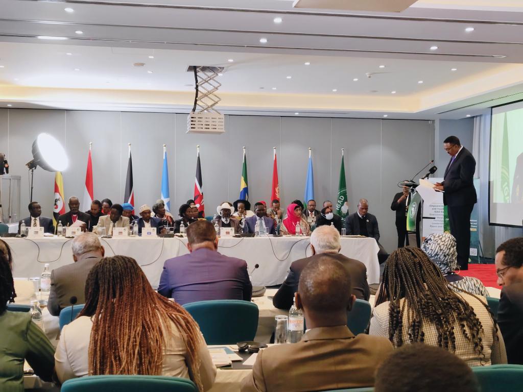 augustineokindo's tweet image. IGAD's commitment to regional integration is truly praiseworthy. Thanks, @FabiusMulongo, for shedding light on this. Huge props to the entire IGAD team, led by the inspirational H.E. @Drworkneh, for your remarkable efforts in advancing our region.