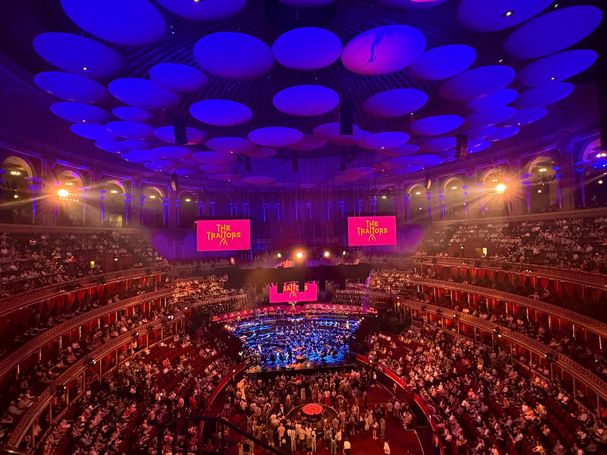 Ina_Christova's tweet image. What a smashing @the_traitors_ edition of the @bbcproms @RoyalAlbertHall 💫💫🤩 Amazing music and incredible acoustics!! Loved it!!