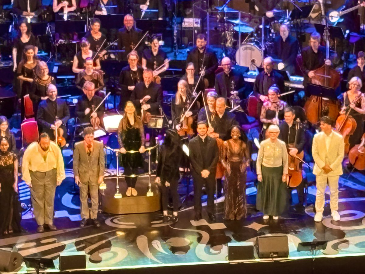 Ina_Christova's tweet image. What a smashing @the_traitors_ edition of the @bbcproms @RoyalAlbertHall 💫💫🤩 Amazing music and incredible acoustics!! Loved it!!