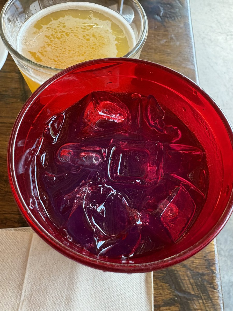 Shadyyy08's tweet image. Mountain berry blast in the mountains fukwitmeuknowigotit